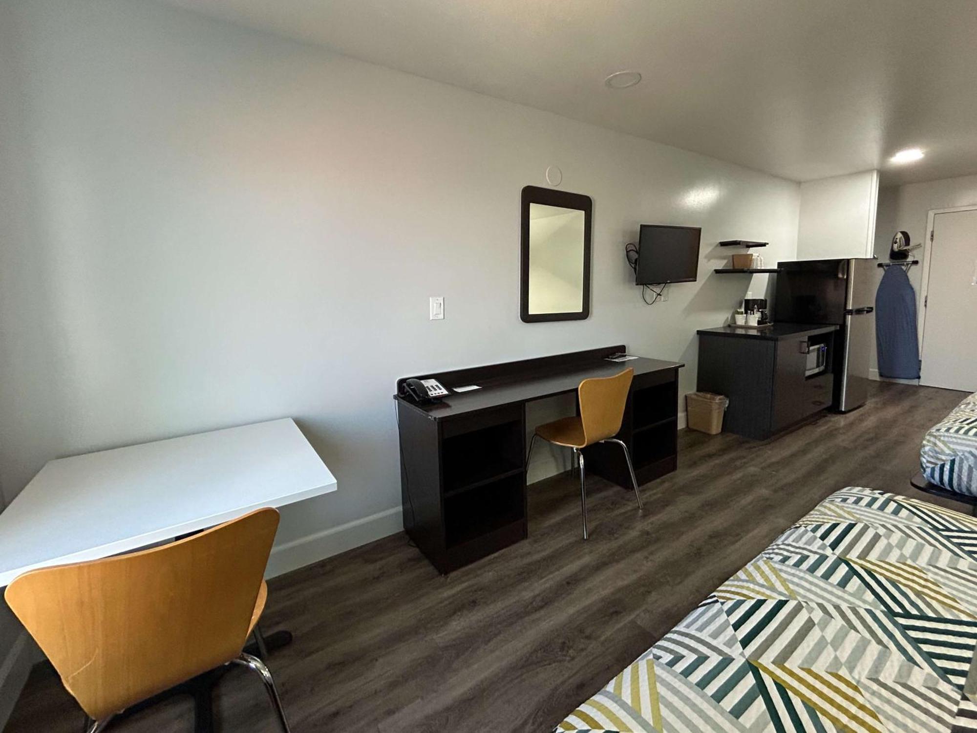 Motel 6-Hesperia, Ca - West Main Street I-15 Bagian luar foto