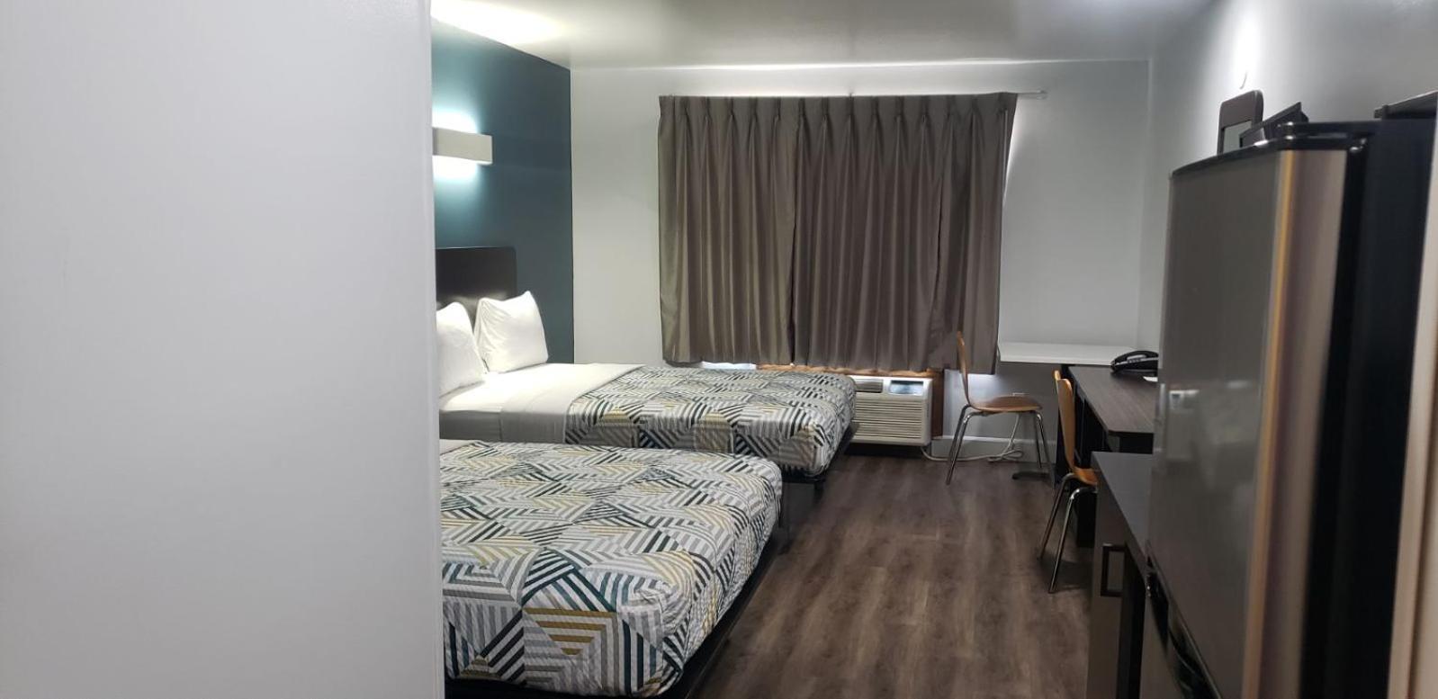 Motel 6-Hesperia, Ca - West Main Street I-15 Bagian luar foto